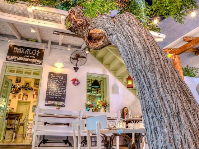 BAKALÓ GREEK EATERY