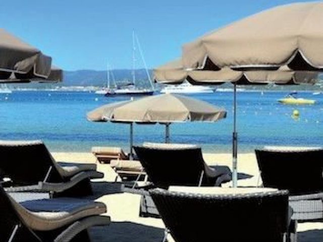 PEARL BEACH SAINT – TROPEZ