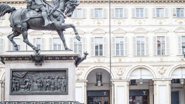 Y Piazza San Carlo